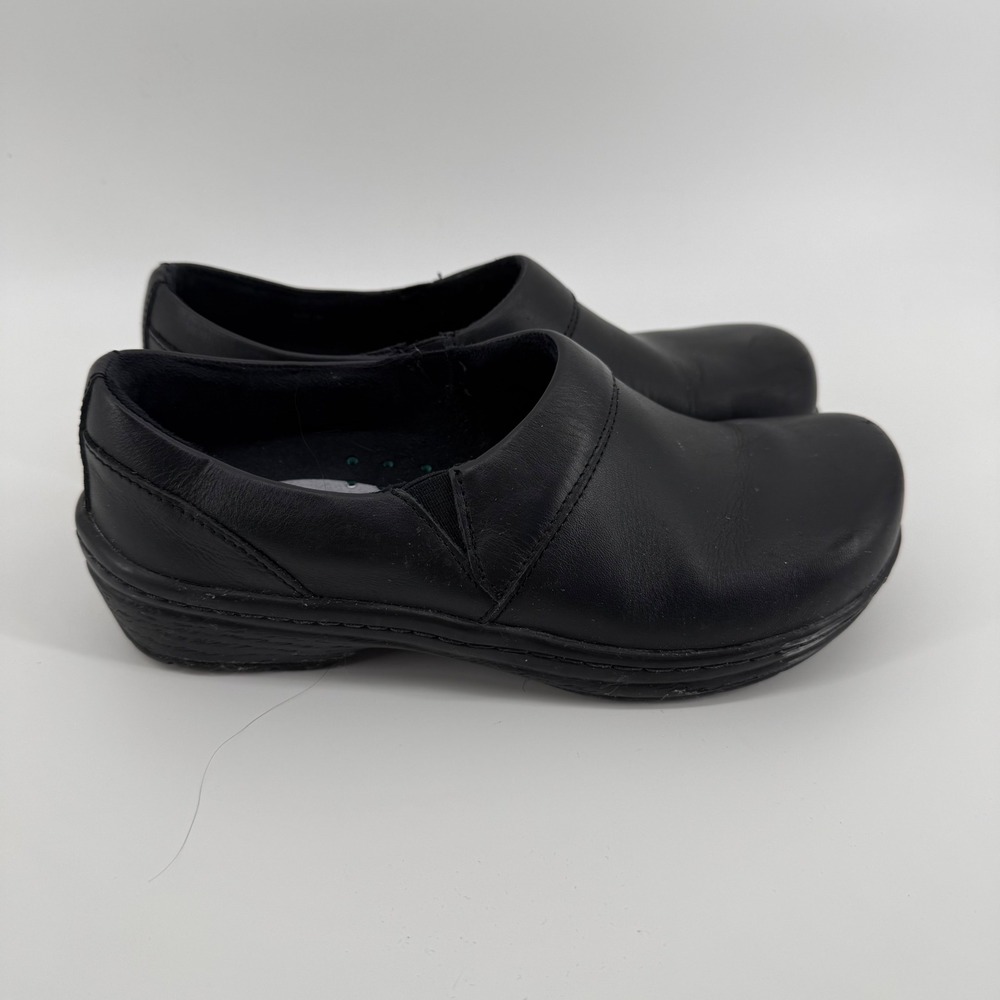 Klogs Mission Womens 7M‎ Black Leather Slip Resistant Nursing Clogs Shoes